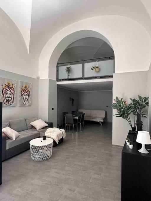 Apartment 44 Aeroporto di Catania Fontana Rossa Esterno foto
